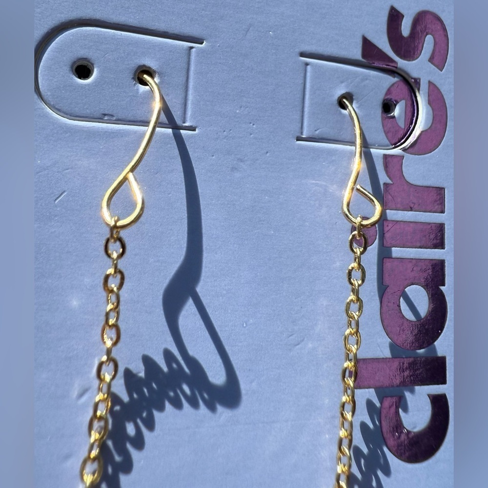 Claire's Gold-tone Pink and White Pom Pom Rainbow Pierced Fish hook Earrings - Picture 6 of 7